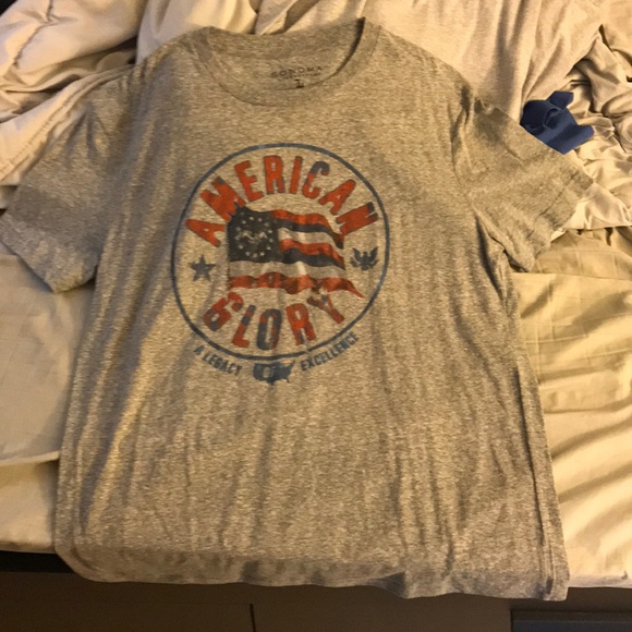 Graphic T-Shirt - Picture 1 of 1